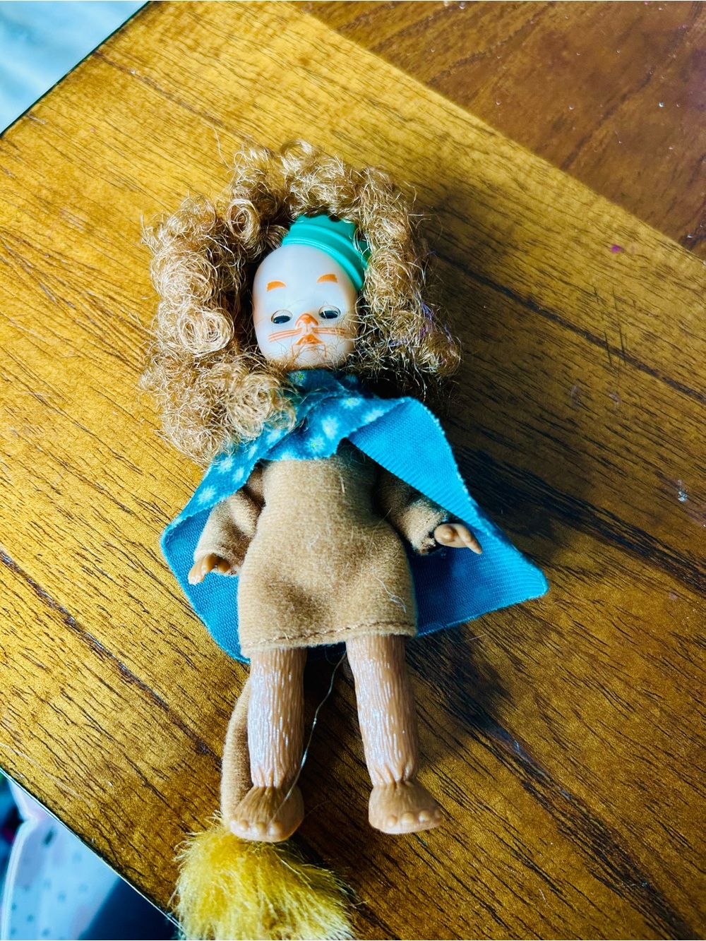Barbie happy meal vintage wizard of oz ‘cowardly lion’ toy